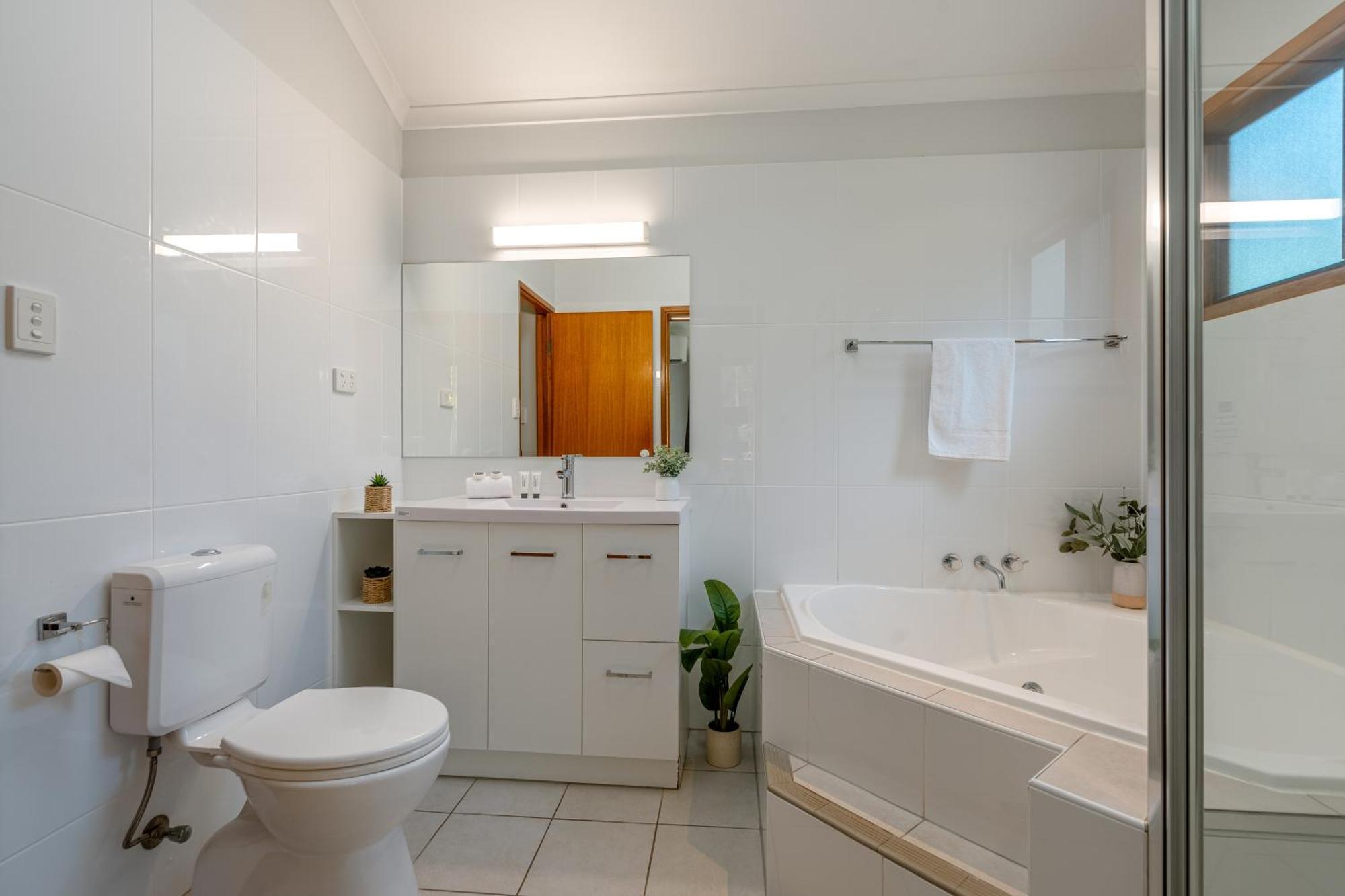 Big4 Tasman Holiday Parks - South Mission Beach Luaran gambar